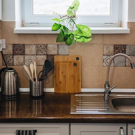 Magas-Lak Apartman Eger Esterno foto