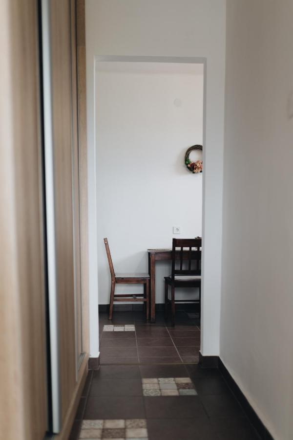 Magas-Lak Apartman Eger Esterno foto